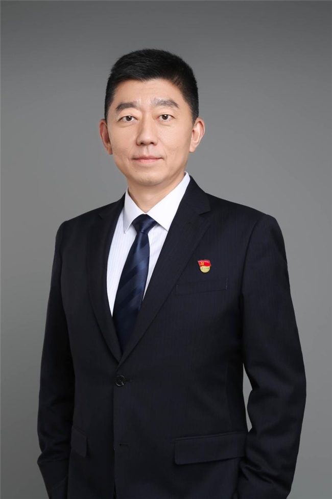 扬子江药业集团徐浩宇获得“2022-2023年度江苏省优秀企业家”称号